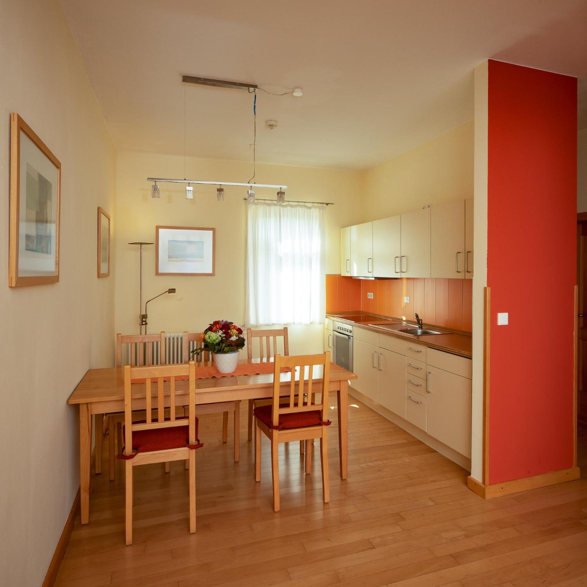 Creuzburg Biohotel Stiftsgut Wilhelmsgluecksbrunn מראה חיצוני תמונה