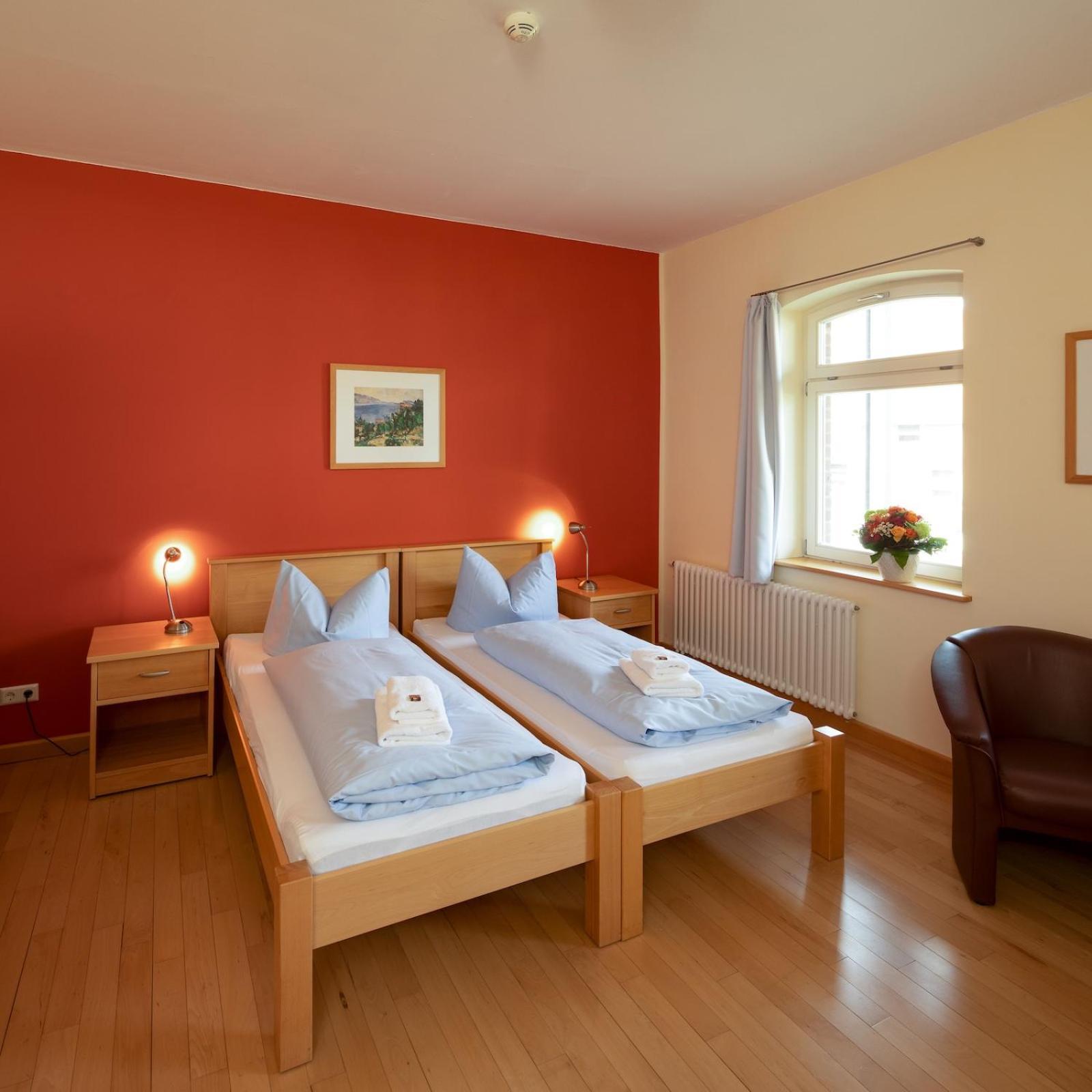Creuzburg Biohotel Stiftsgut Wilhelmsgluecksbrunn מראה חיצוני תמונה