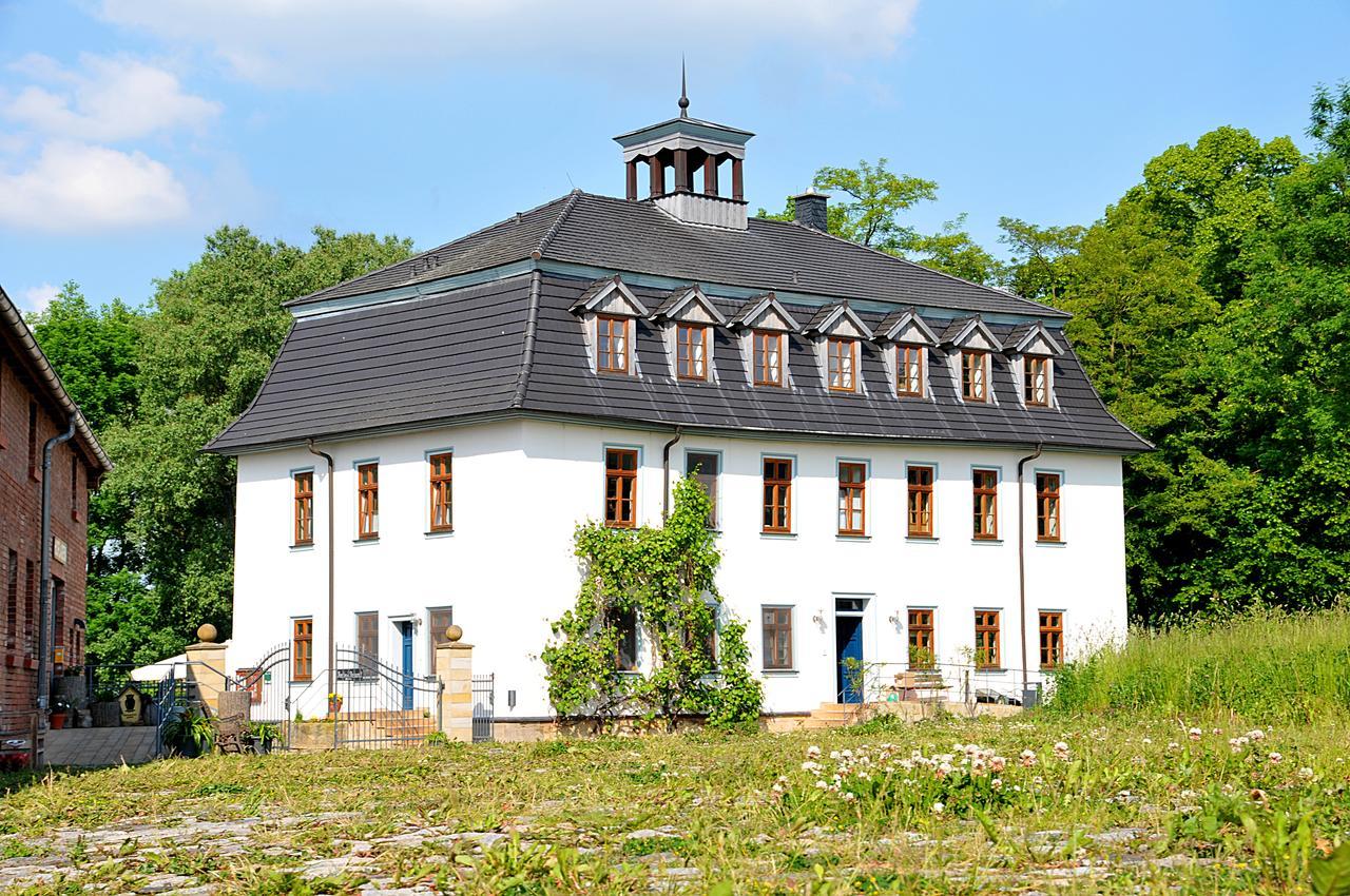 Creuzburg Biohotel Stiftsgut Wilhelmsgluecksbrunn מראה חיצוני תמונה